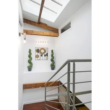 דירה Superb Duplex Located On Rue Mouffetard