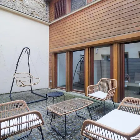Superb Duplex Located On Rue Mouffetard * פריז