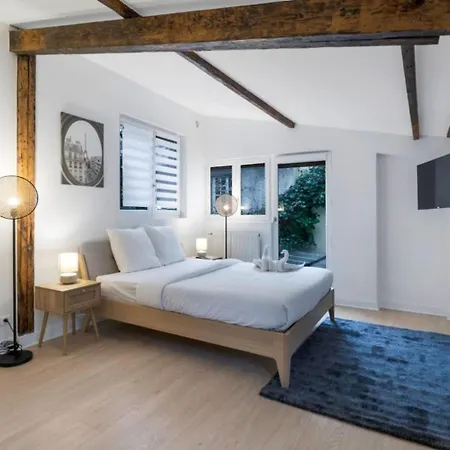 דירה Superb Duplex Located On Rue Mouffetard פריז